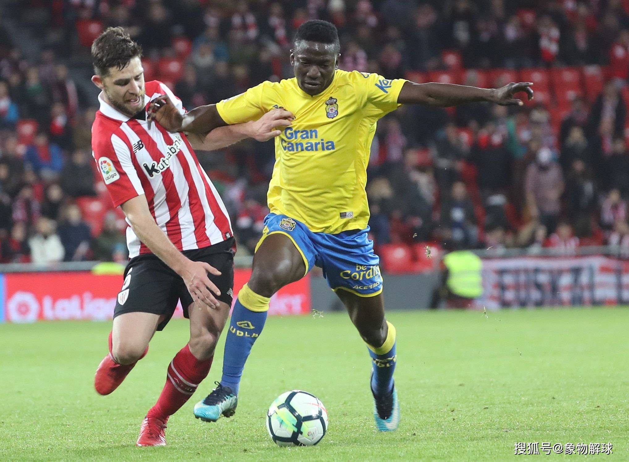 关于斯特拉斯堡阻止了马赛的连胜势头，法甲角逐升温的信息