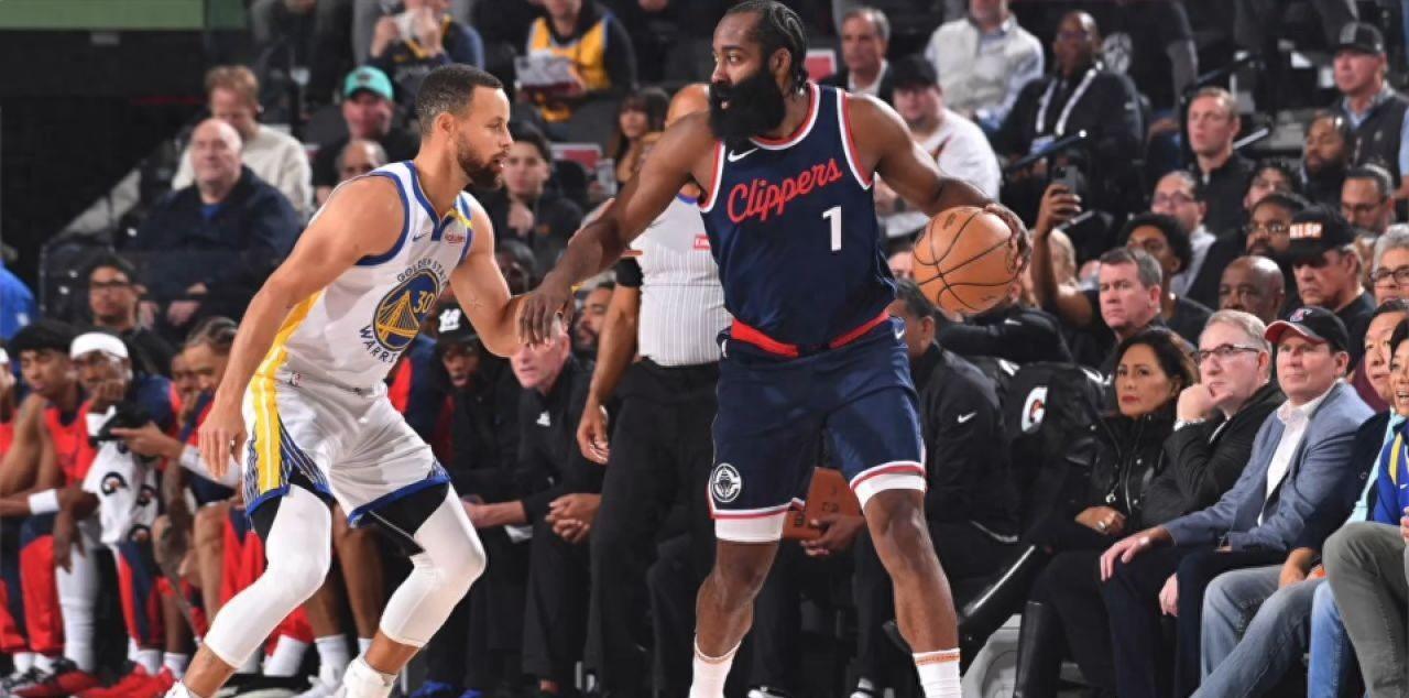 包含快船队近期状态不佳，重建计划是否迫在眉睫？的词条