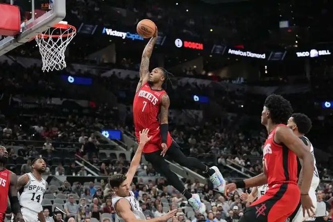 莫兰特三巨头联手,掀起高潮得分突破,引发争议冲击季后赛!