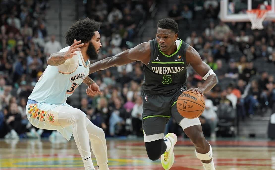 国王陷入低谷，命运悬念连败，掘金球队命运悬念！