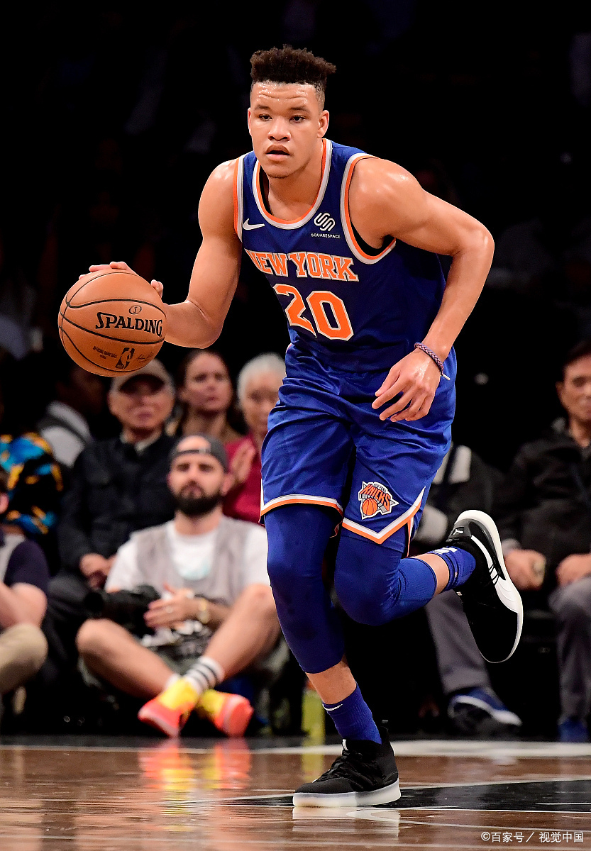 关于威少绝杀时刻，状态爆棚点燃赛场，引发争议迎来胜利！的信息