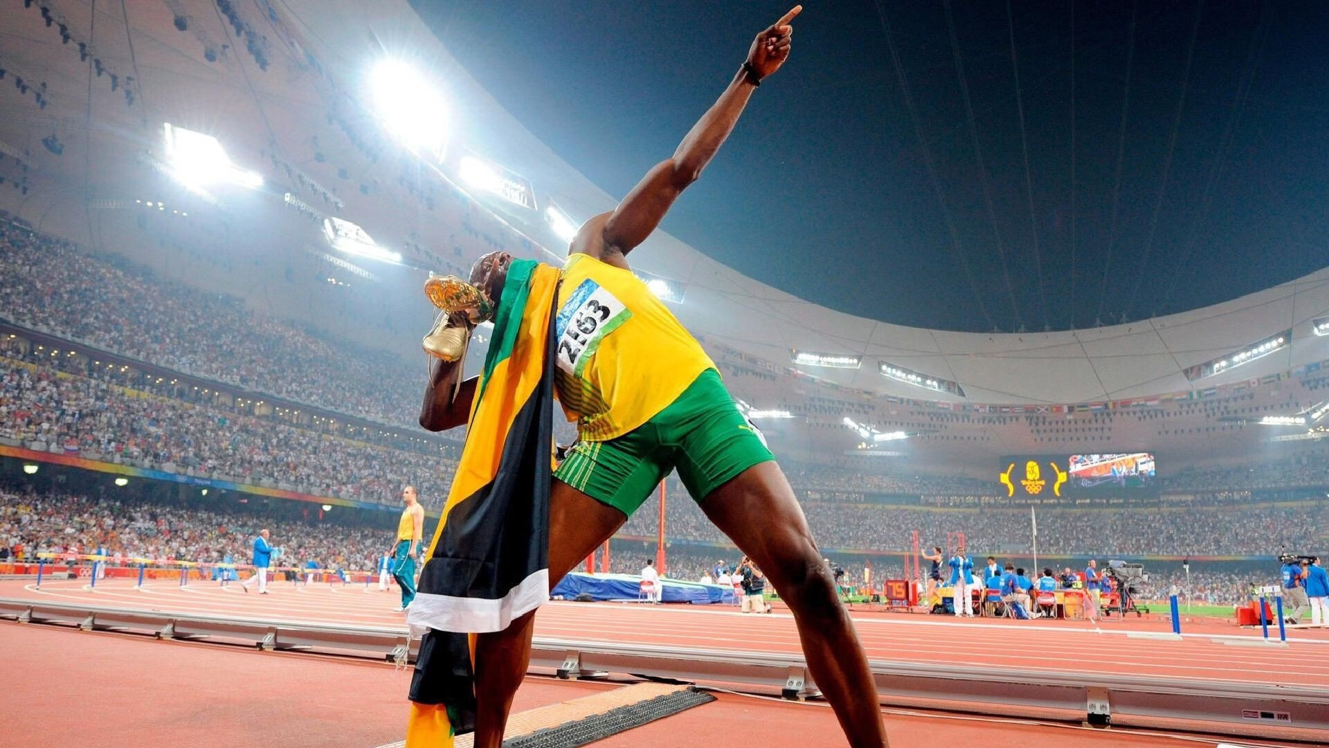 哈兰德在拜仁比赛中爆冷，势不可挡引发热议！